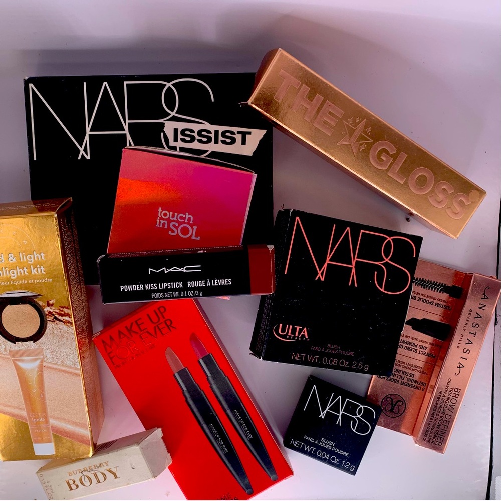 Makeup Bundle comment so I can cunstomize